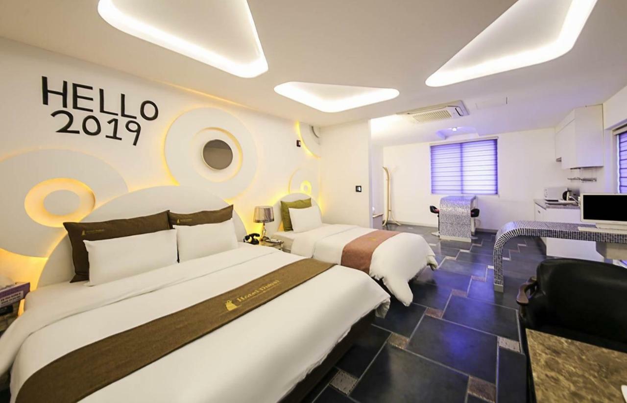 Dubai Hotel Чеонджу Екстериор снимка